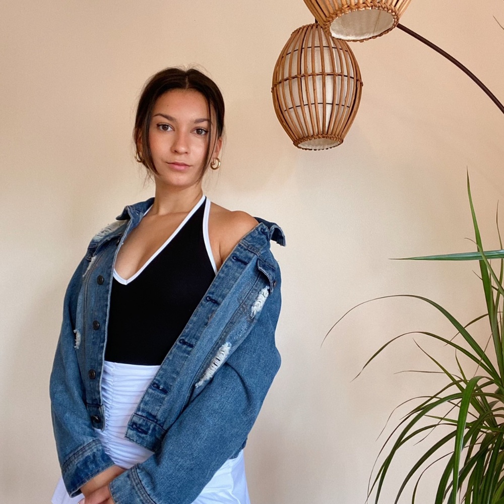 Distressed Jean jacket - Picture 3 of 4